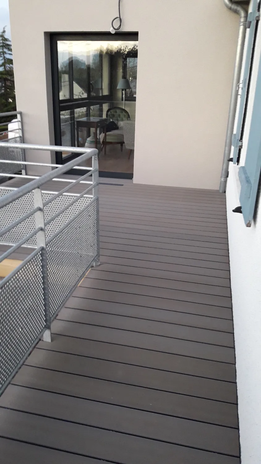 installation de carport louvigne du desert