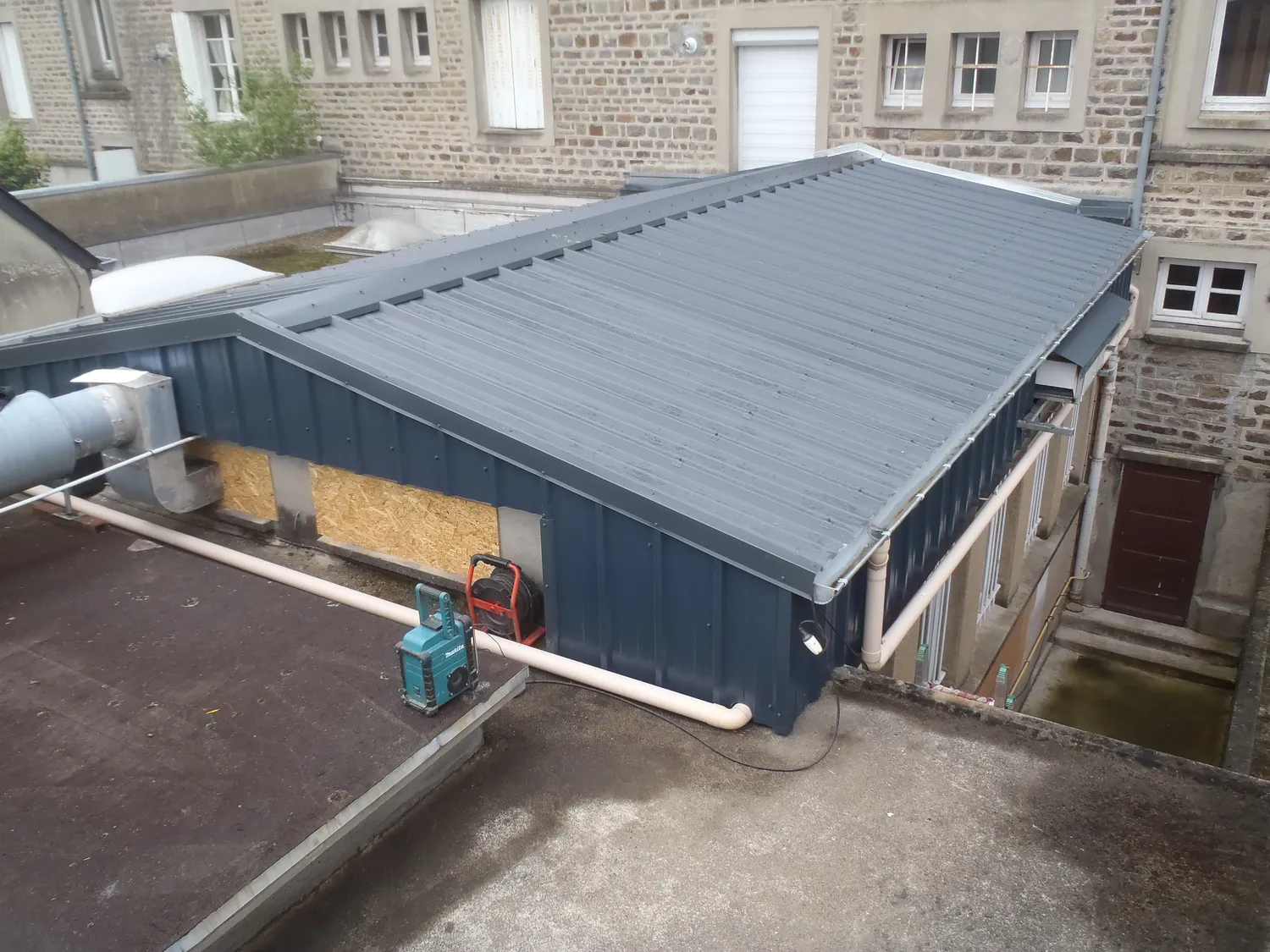 installation de carport saint james