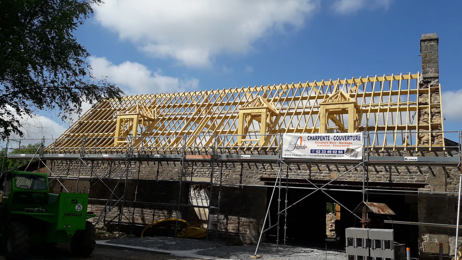 pose de fenetre de toit saint hilaire du harcouet